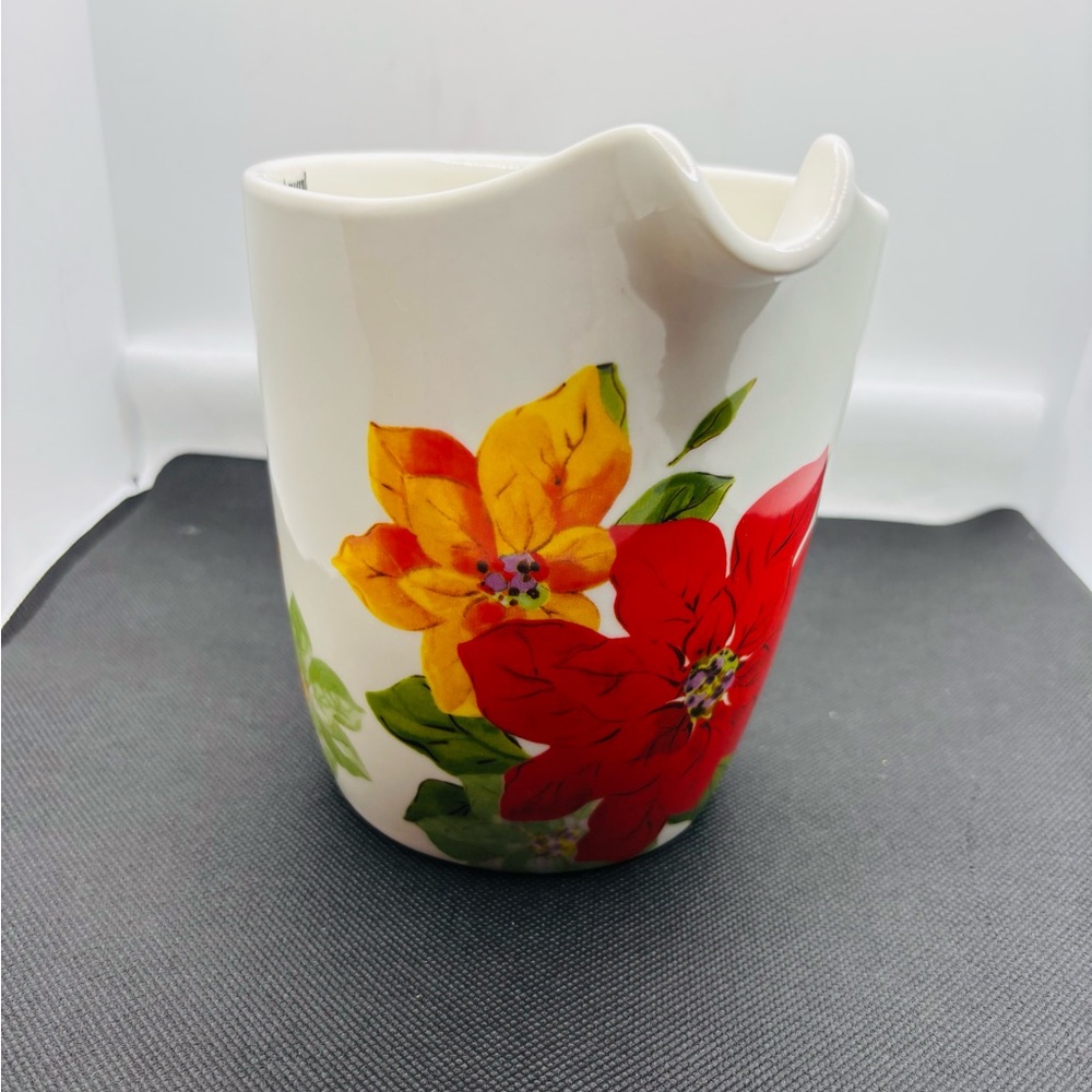 Pioneer Woman Measuring Cup Pitcher Ceramic Poinsettias “Love Beyond Measure” - Picture 2 of 9